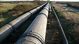 Pigging method of natural gas steel pipeline for oil-gas-water mixed transportation