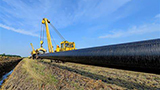 What aspects need to be considered in the design of petrochemical steel pipelines